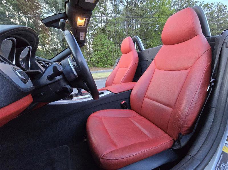 Used 2012 BMW Z4 sDrive35i image 29