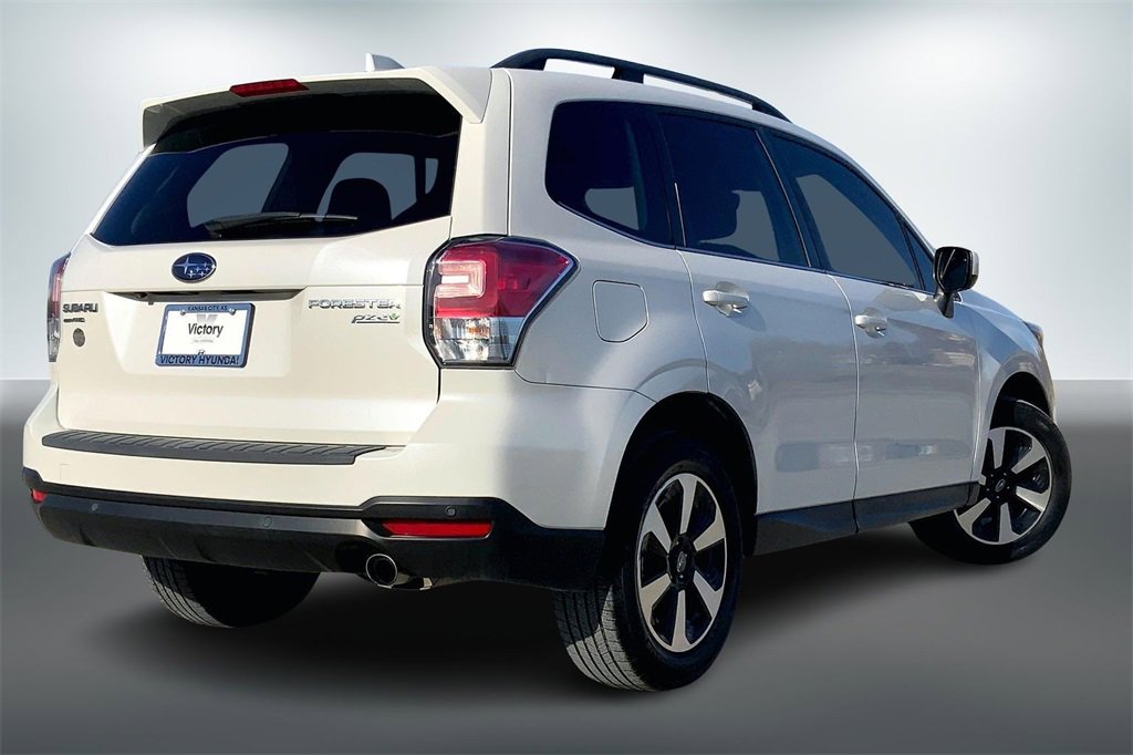 Used 2017 Subaru Forester 2.5i Limited image 5