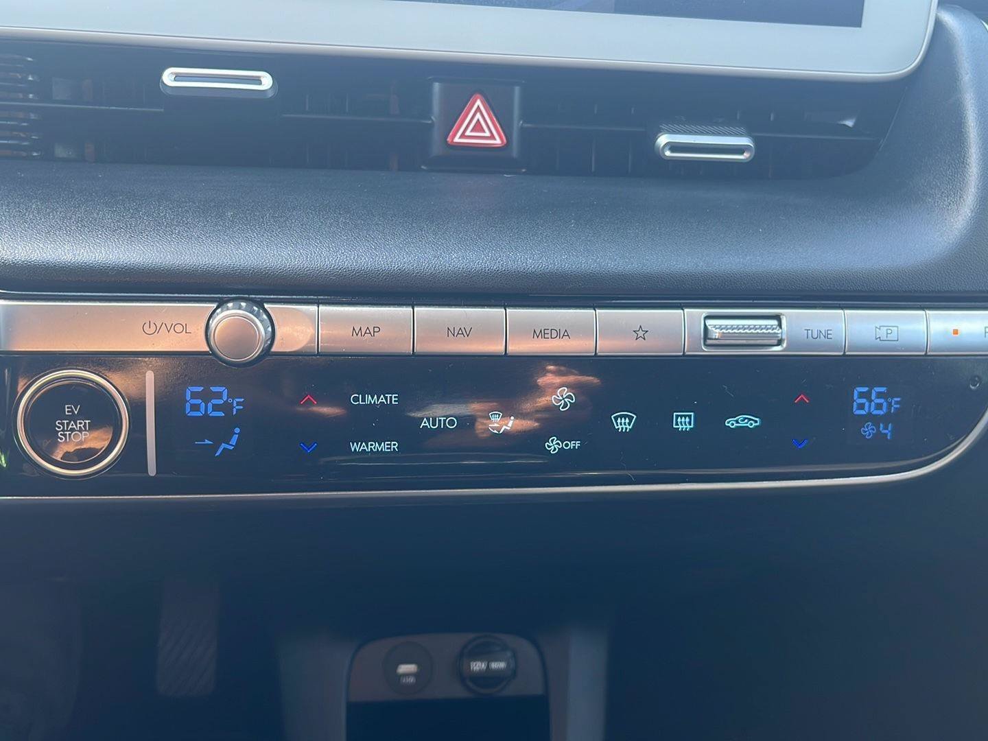 Certified 2024 Hyundai Ioniq 5 SE AWD/4WD image 28