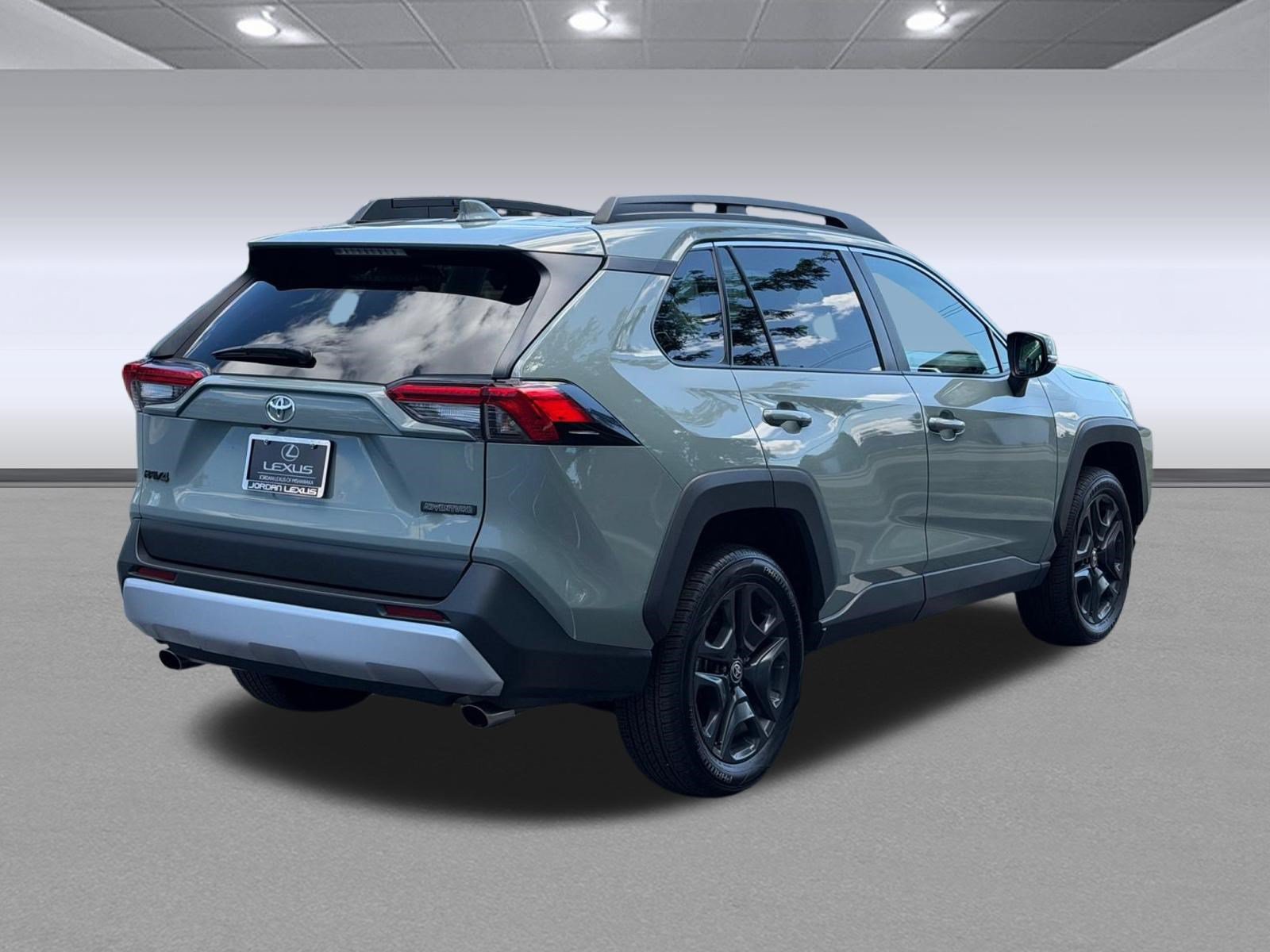 Used 2022 Toyota RAV4 Adventure AWD/4WD image 9
