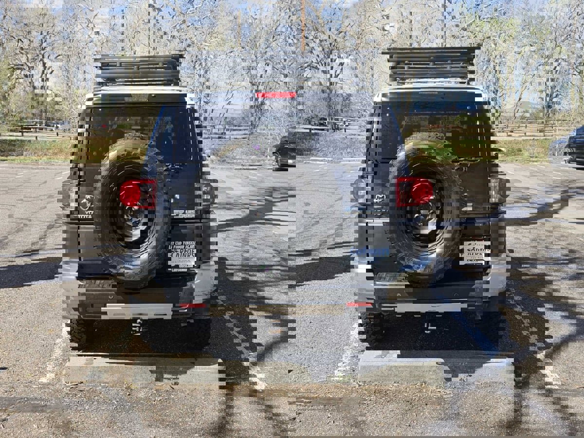 Used 2007 Toyota FJ Cruiser 4WD image 4