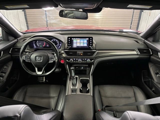 Used 2018 Honda Accord Sport image 17