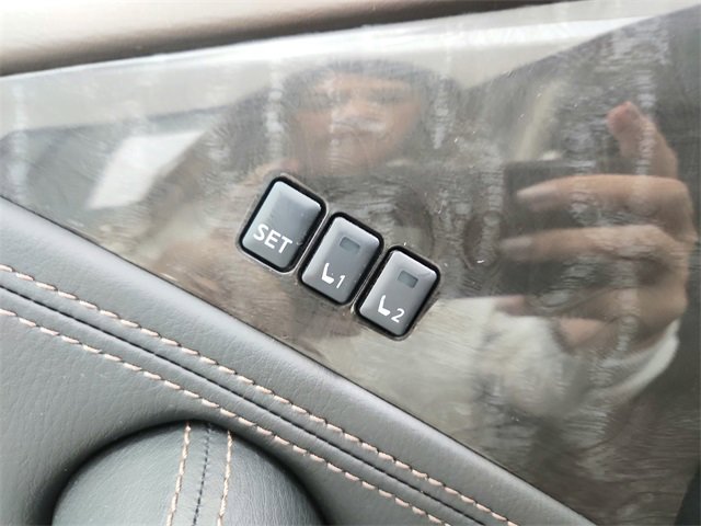 Used 2024 Nissan Armada Platinum w/ Cargo Package image 21