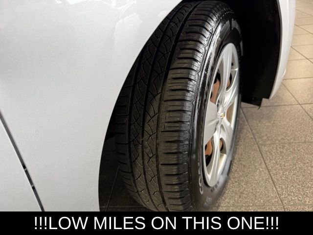 Used 2017 Chevrolet Cruze LS image 12