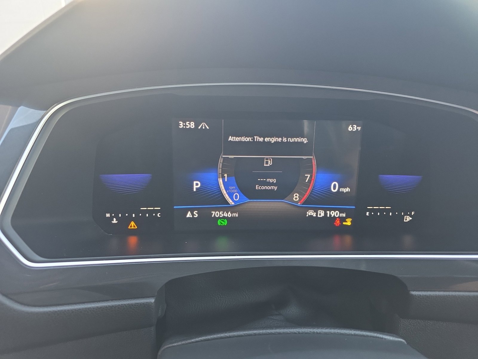 Used 2022 Volkswagen Tiguan SE image 10