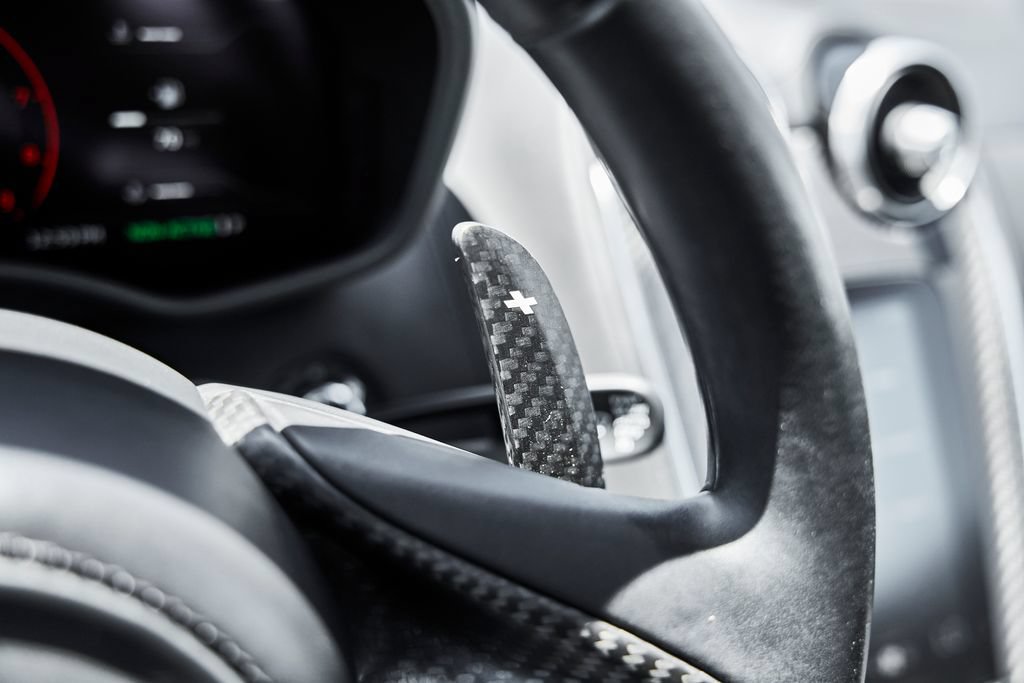 Used 2023 McLaren GT RWD image 52
