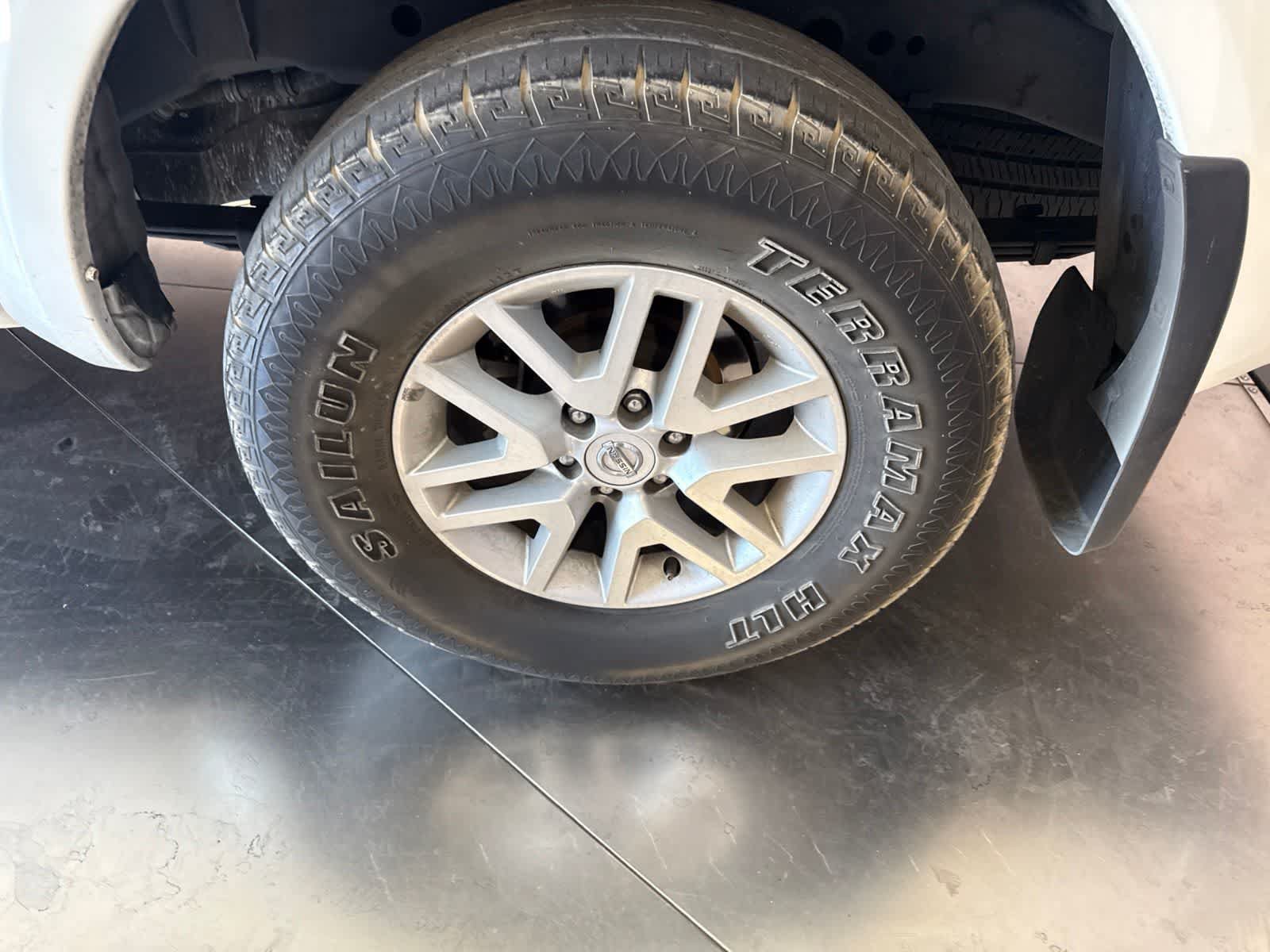Used 2020 Nissan Frontier SV AWD/4WD image 11