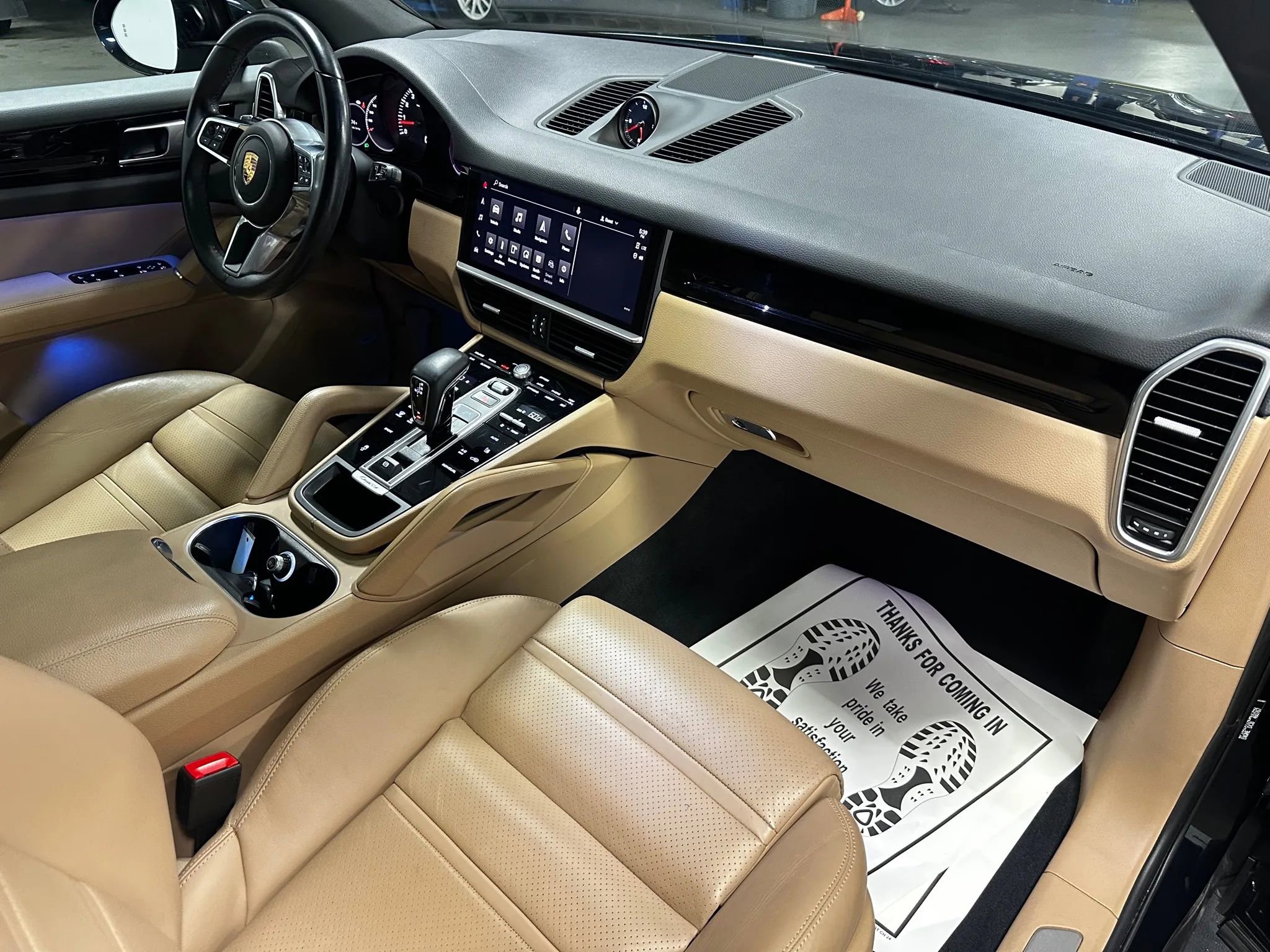 Used 2022 Porsche Cayenne Sport Utility 4D image 24