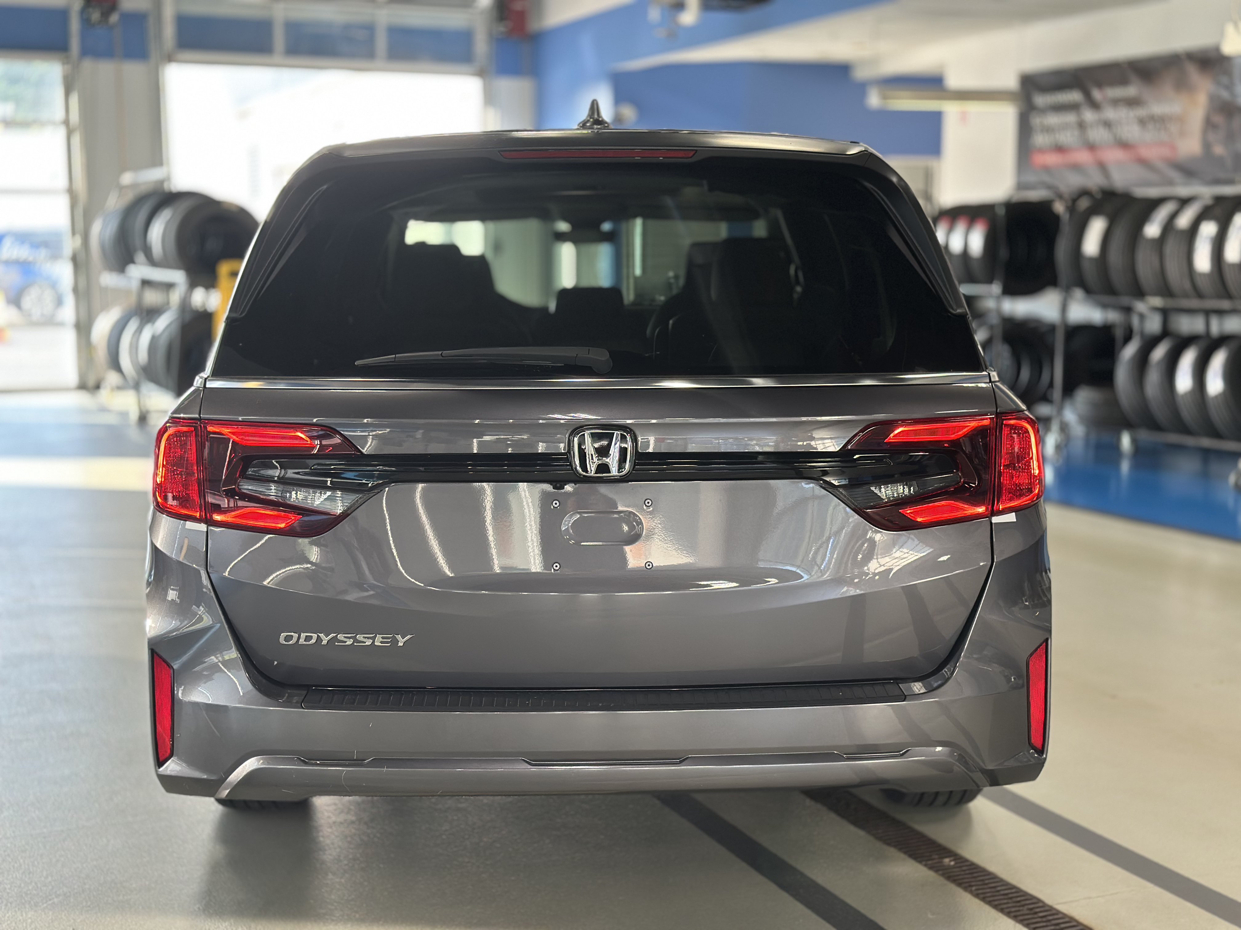 New 2026 Honda Odyssey EX-L image 6