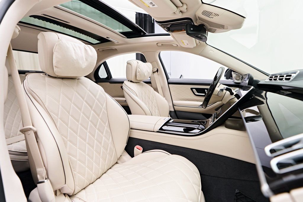 Used 2024 Mercedes-Benz S 580e 4MATIC Sedan image 47