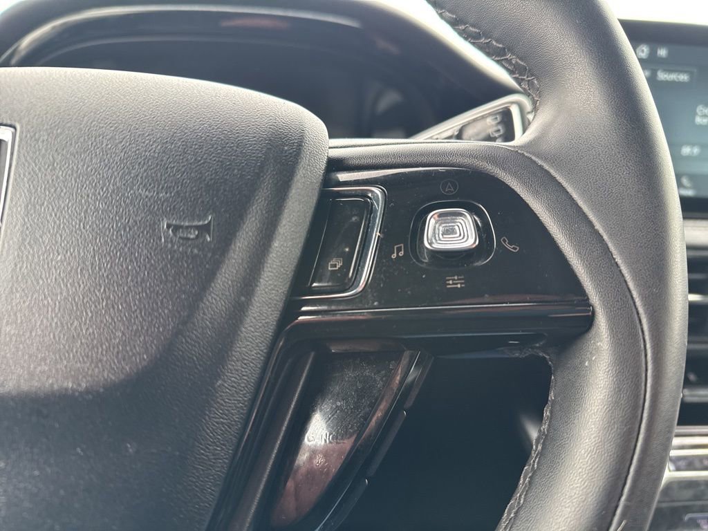 Used 2022 Lincoln Corsair AWD w/ Equipment Group 101A image 14