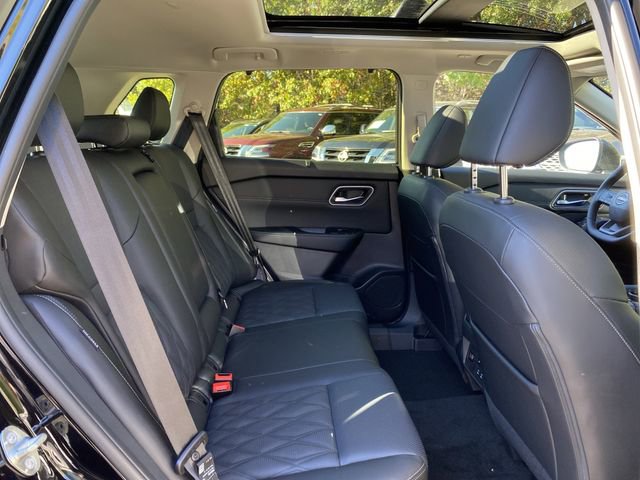 New 2026 Nissan Rogue Platinum image 34