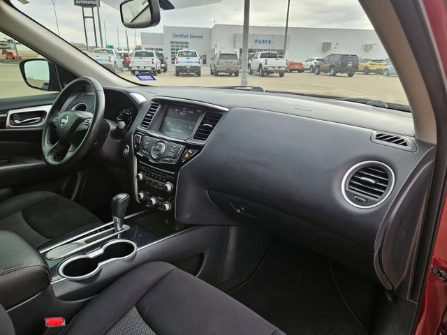 Used 2020 Nissan Pathfinder SV image 22