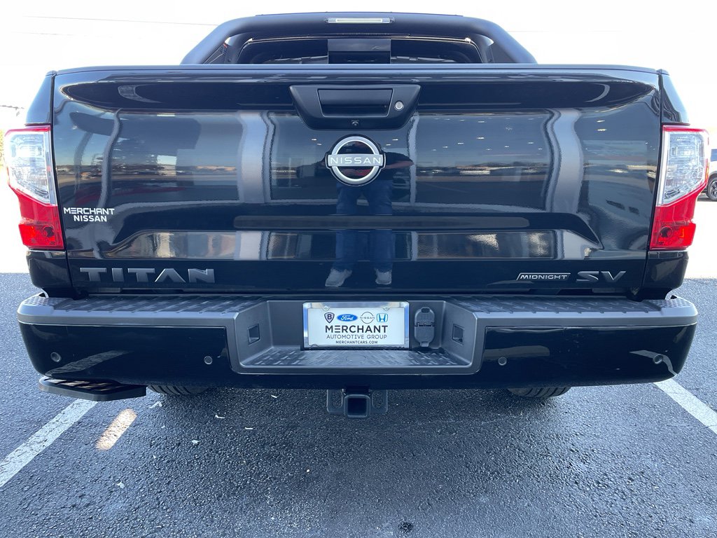 Certified 2024 Nissan Titan SV image 20