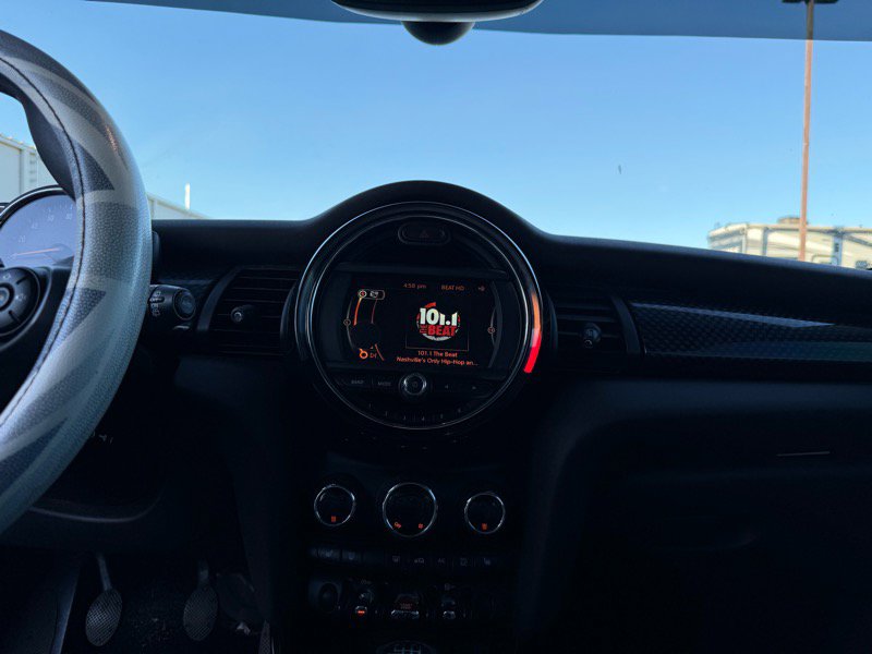 Used 2017 MINI Cooper S image 28