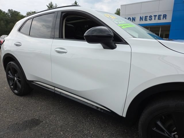 Used 2021 Buick Envision Essence w/ Sport Touring Package AWD/4WD image 30