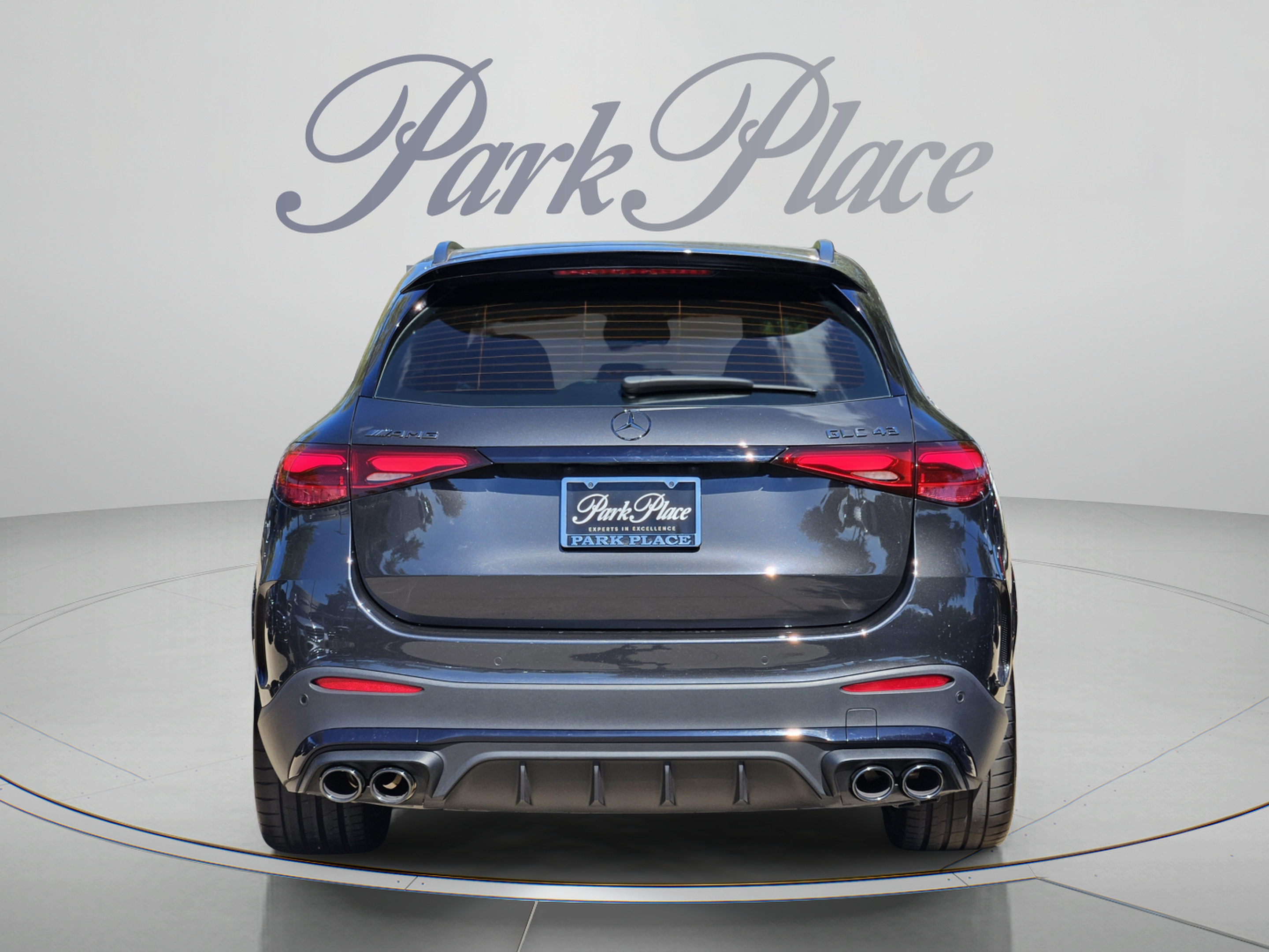 Used 2024 Mercedes-Benz GLC 43 AMG 4MATIC image 4