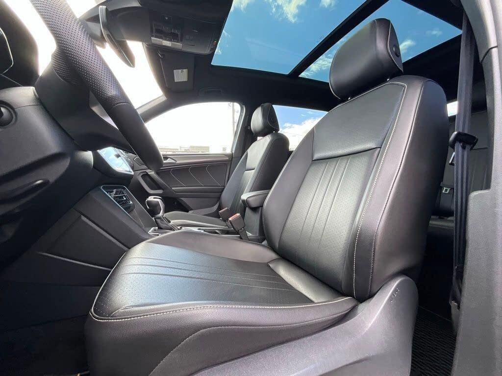 Used 2022 Volkswagen Tiguan SE R-Line image 11