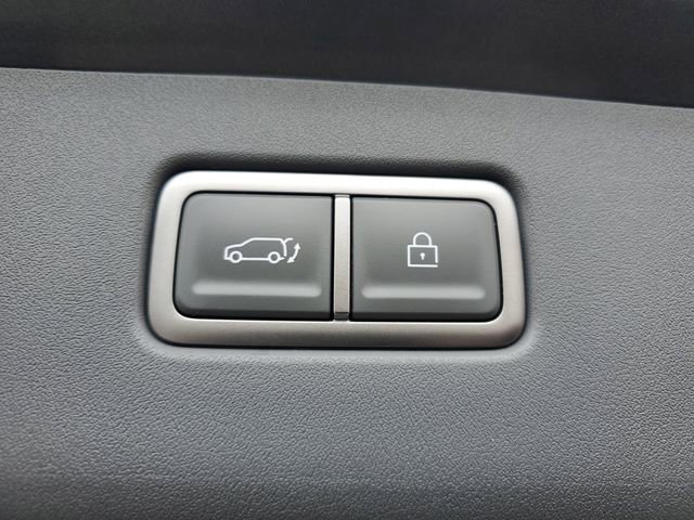 Certified 2026 Kia EV9 Land w/ Nightfall Edition Package image 11