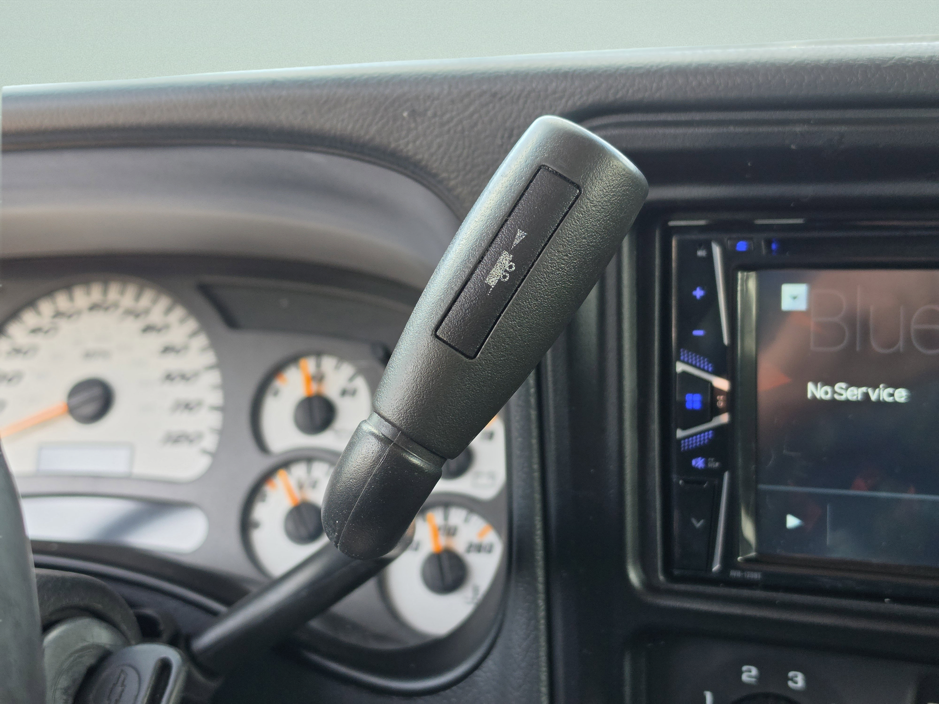 Used 2004 Chevrolet Silverado 1500 SS AWD/4WD image 22