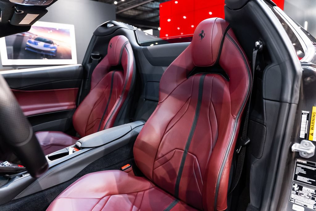 Certified 2023 Ferrari 812 GTS RWD image 4