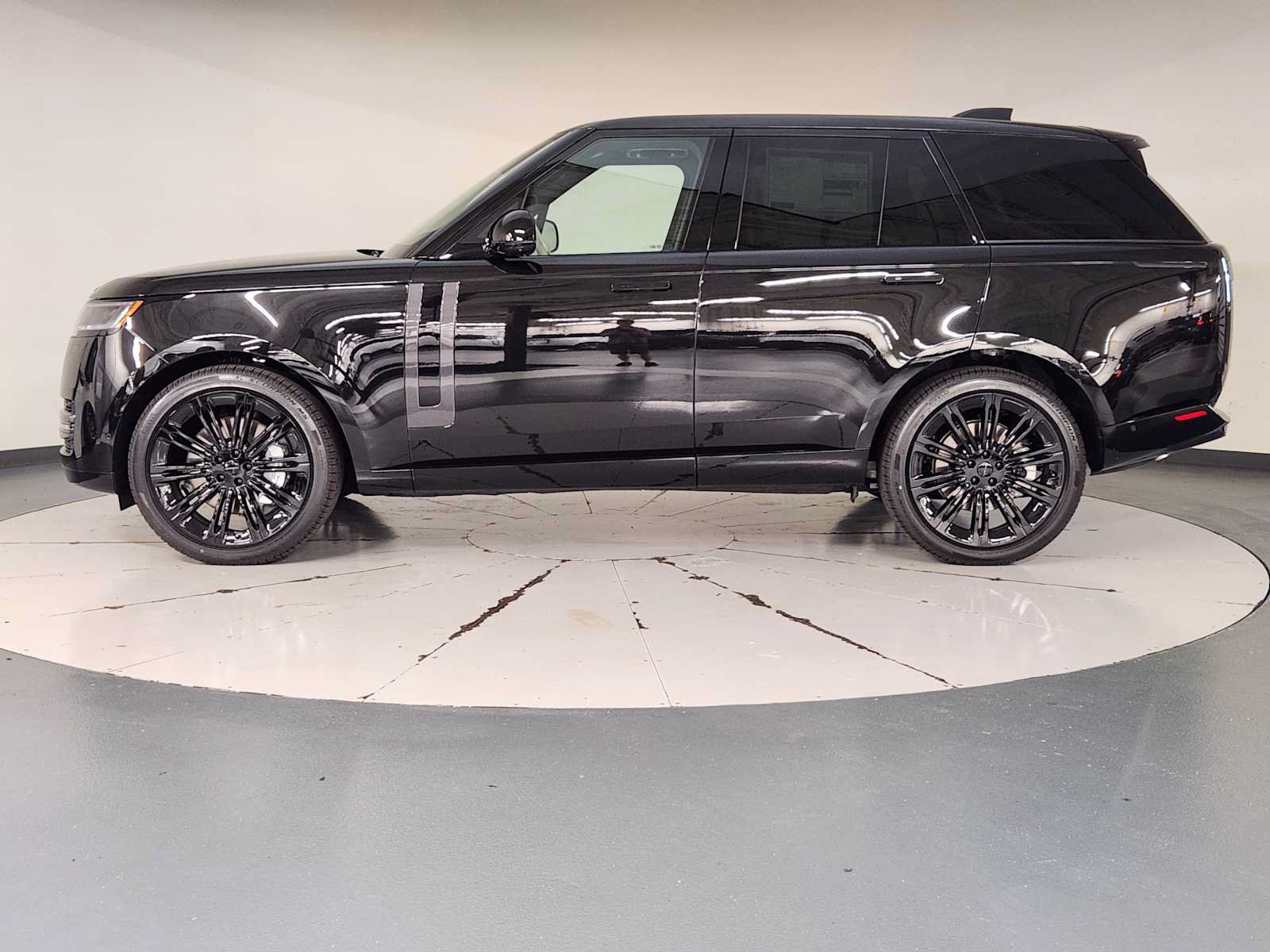 New 2026 Land Rover Range Rover SE AWD/4WD image 5