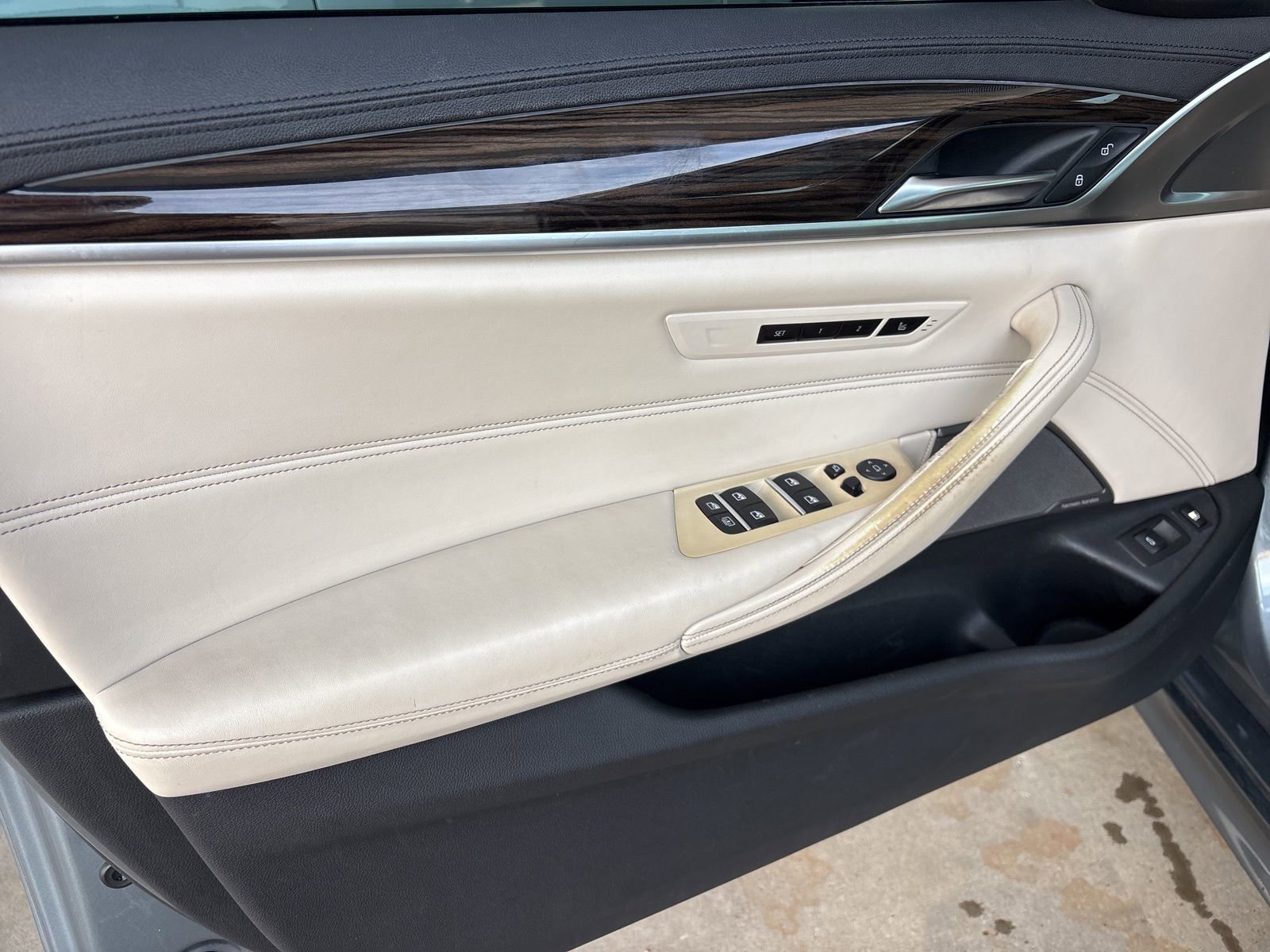 Used 2018 BMW 530e image 25