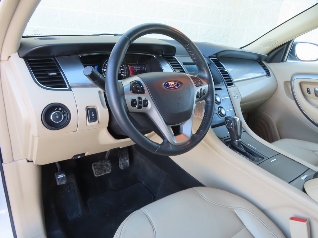 Used 2013 Ford Taurus SEL image 23