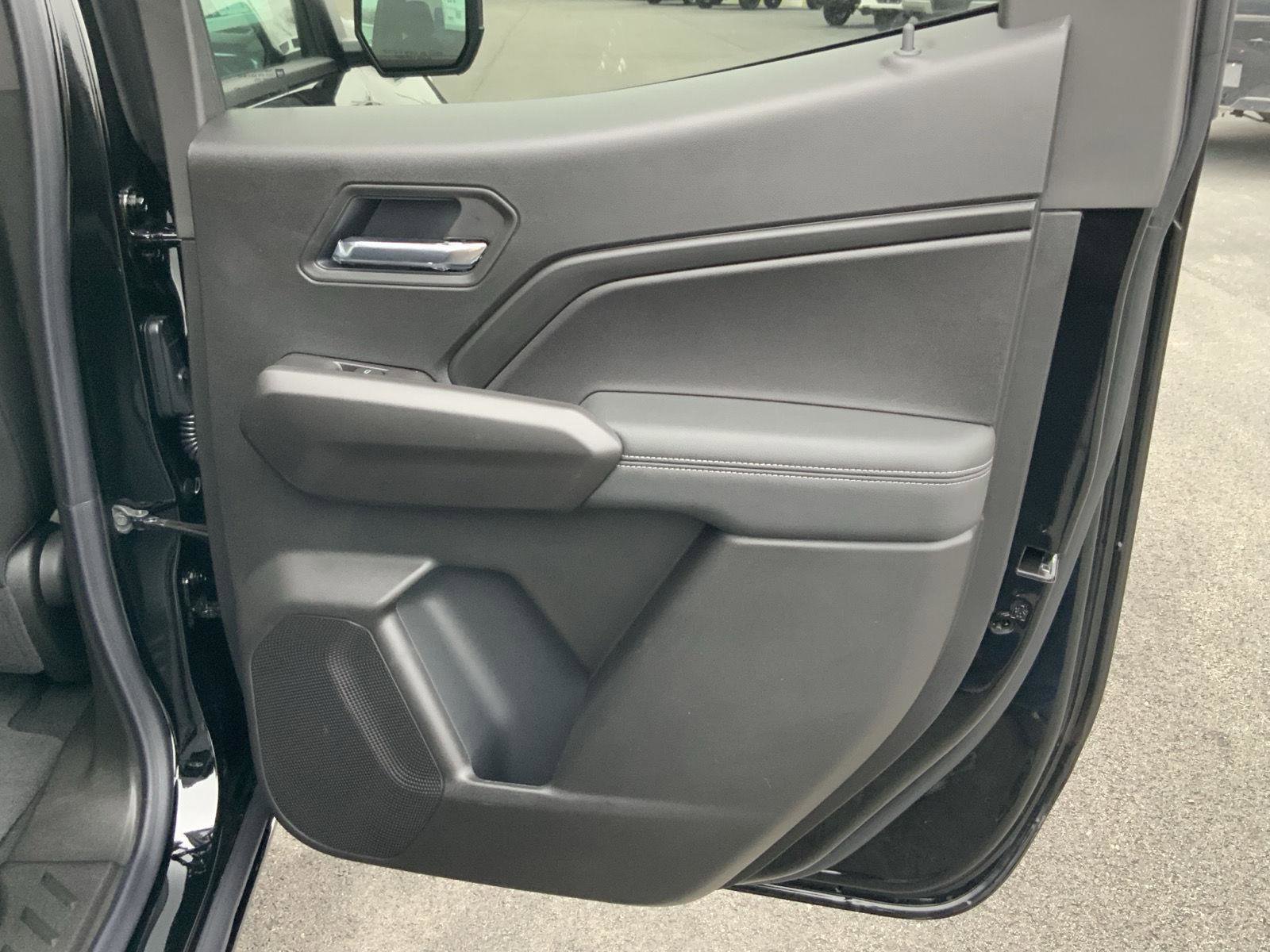 New 2026 GMC Canyon Elevation w/ Convenience Package image 60