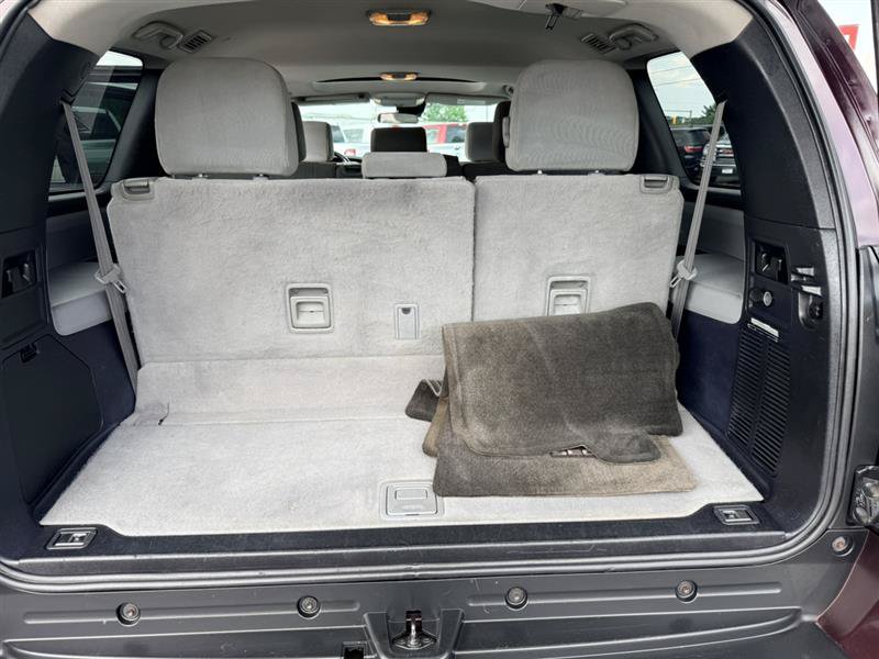 Used 2018 Toyota Sequoia SR5 w/ Carpet Cargo Mat Package AWD/4WD image 20