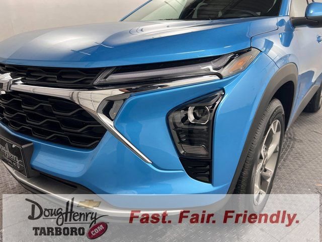New 2026 Chevrolet Trax LT w/ Driver Confidence Package image 11