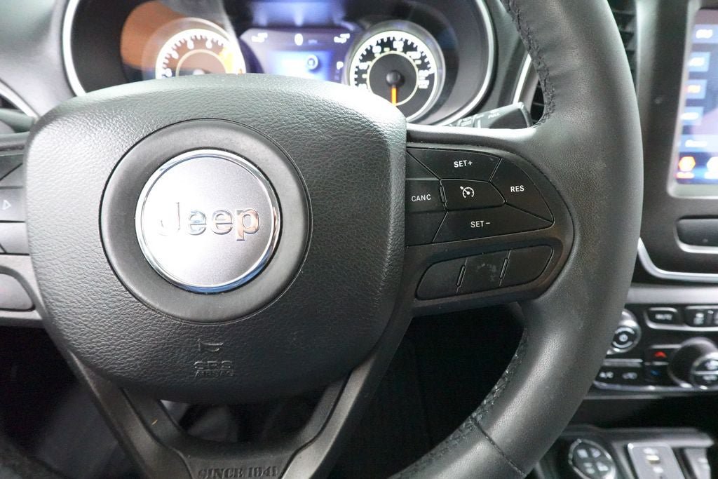 Used 2022 Jeep Cherokee Trailhawk AWD/4WD image 13