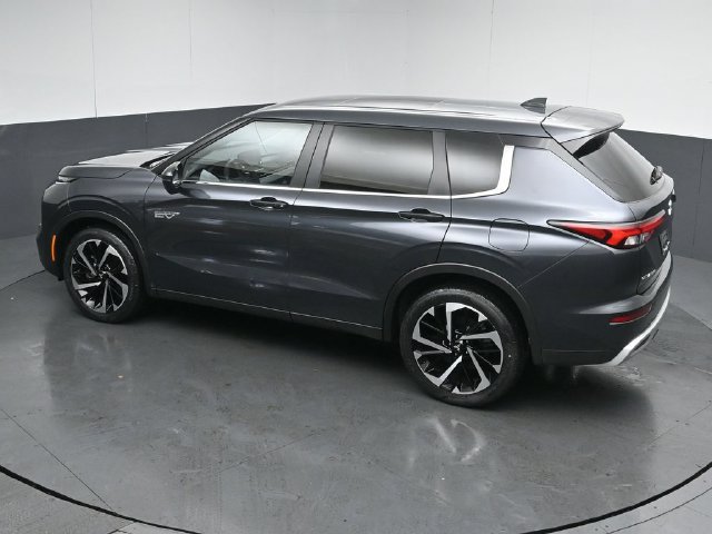 Used 2025 Mitsubishi Outlander SE AWD/4WD image 47