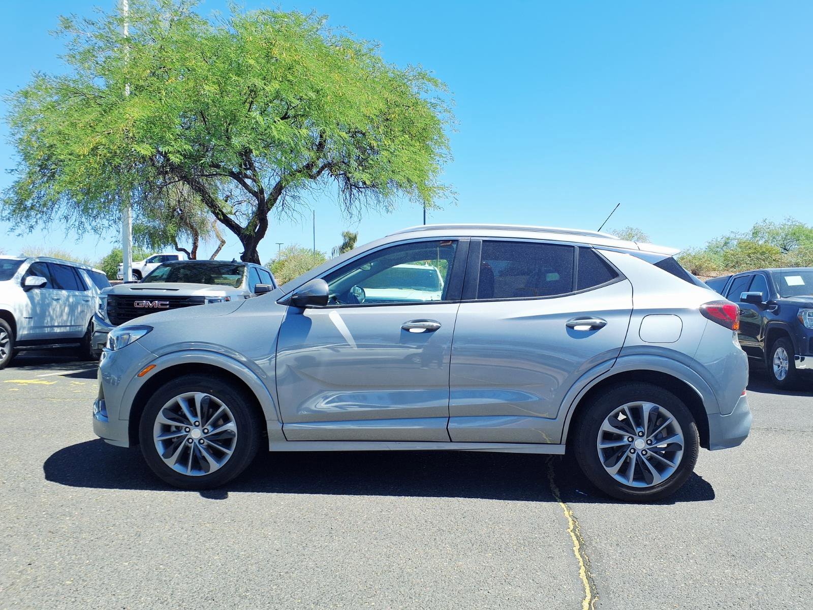 Used 2023 Buick Encore GX Select w/ Sport Touring Package image 9