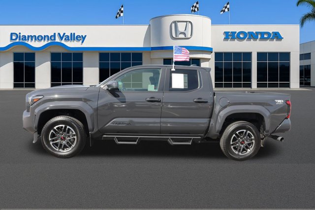 Used 2024 Toyota Tacoma TRD Sport image 6