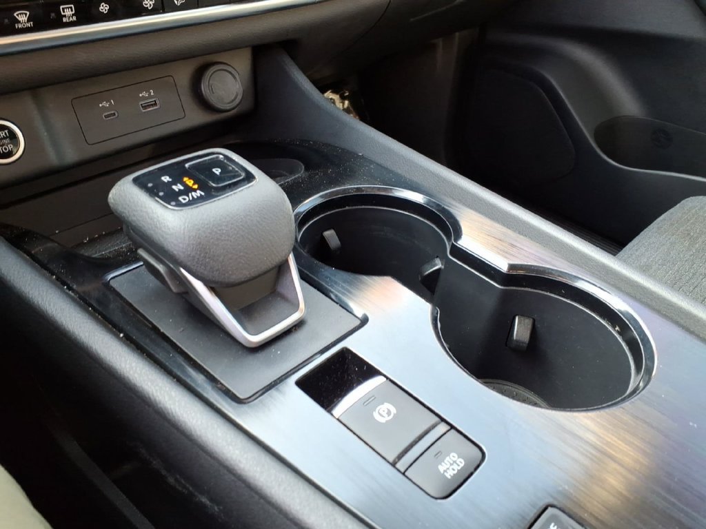 Certified 2023 Nissan Rogue SV FWD image 25
