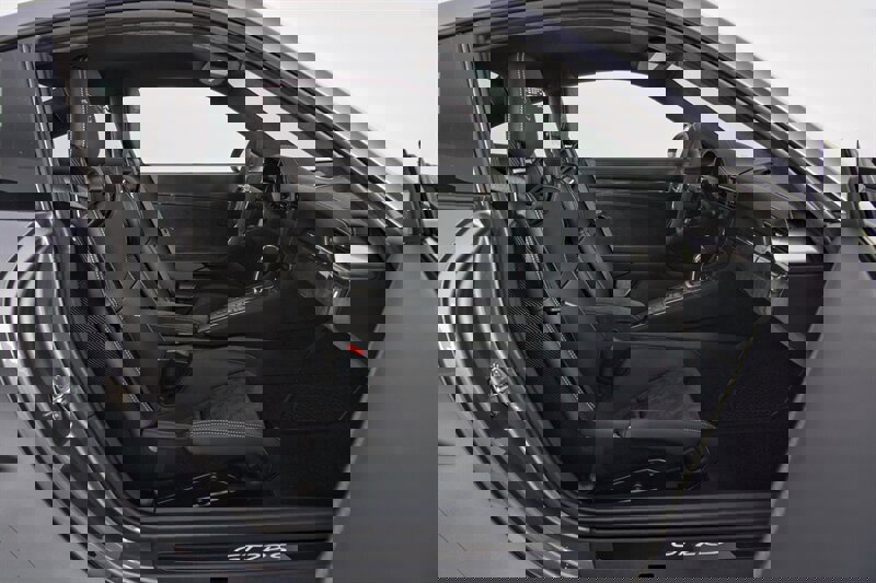 Used 2018 Porsche 911 GT2 RS image 23