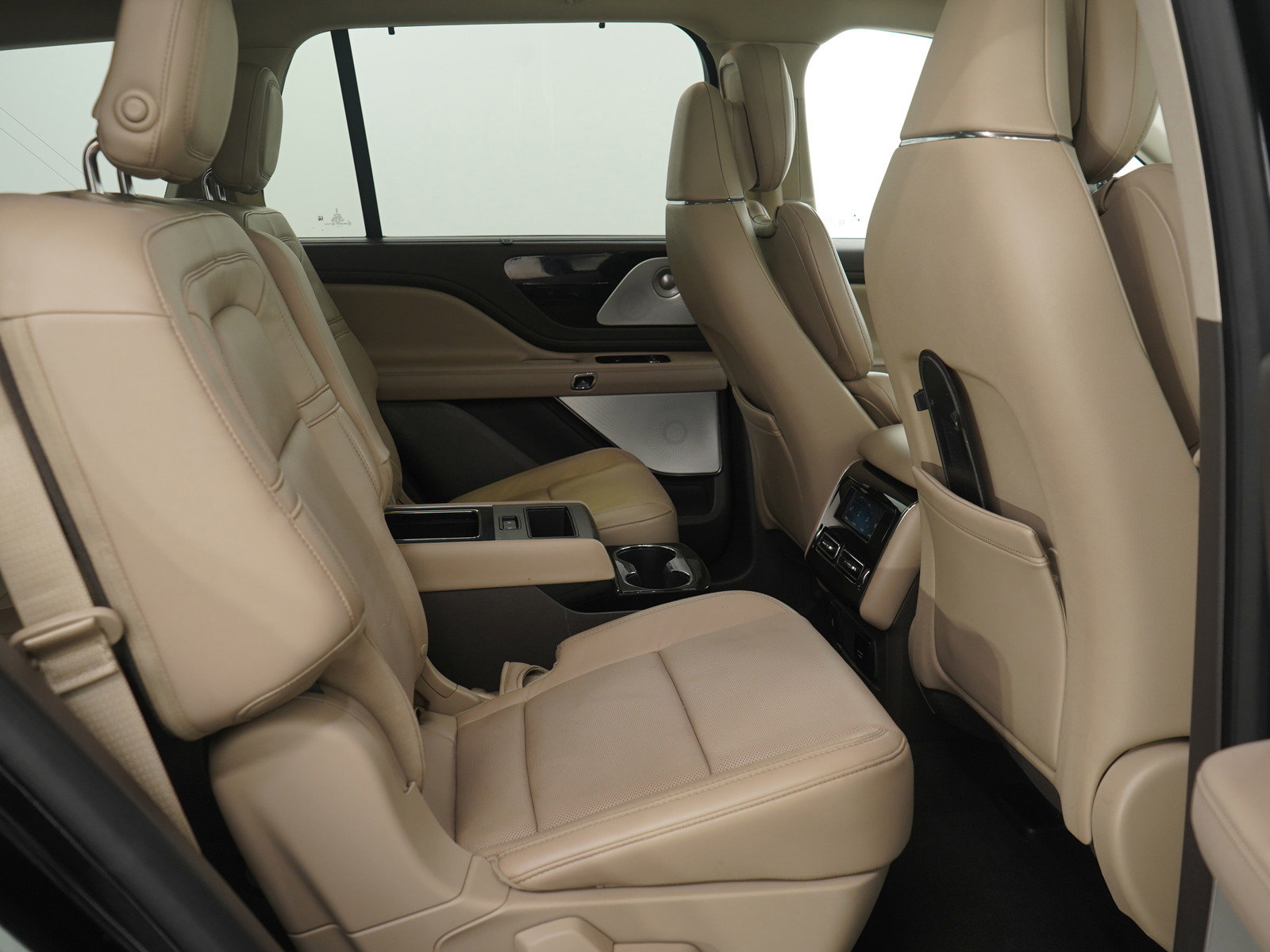 Used 2020 Lincoln Aviator Grand Touring w/ Equipment Group 301A image 16