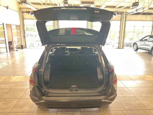 Used 2025 Hyundai Kona SE AWD/4WD image 24