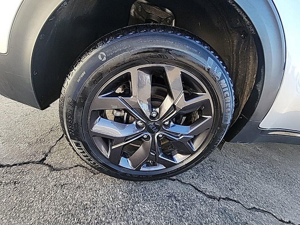 Used 2022 Kia Sportage Nightfall Edition image 10