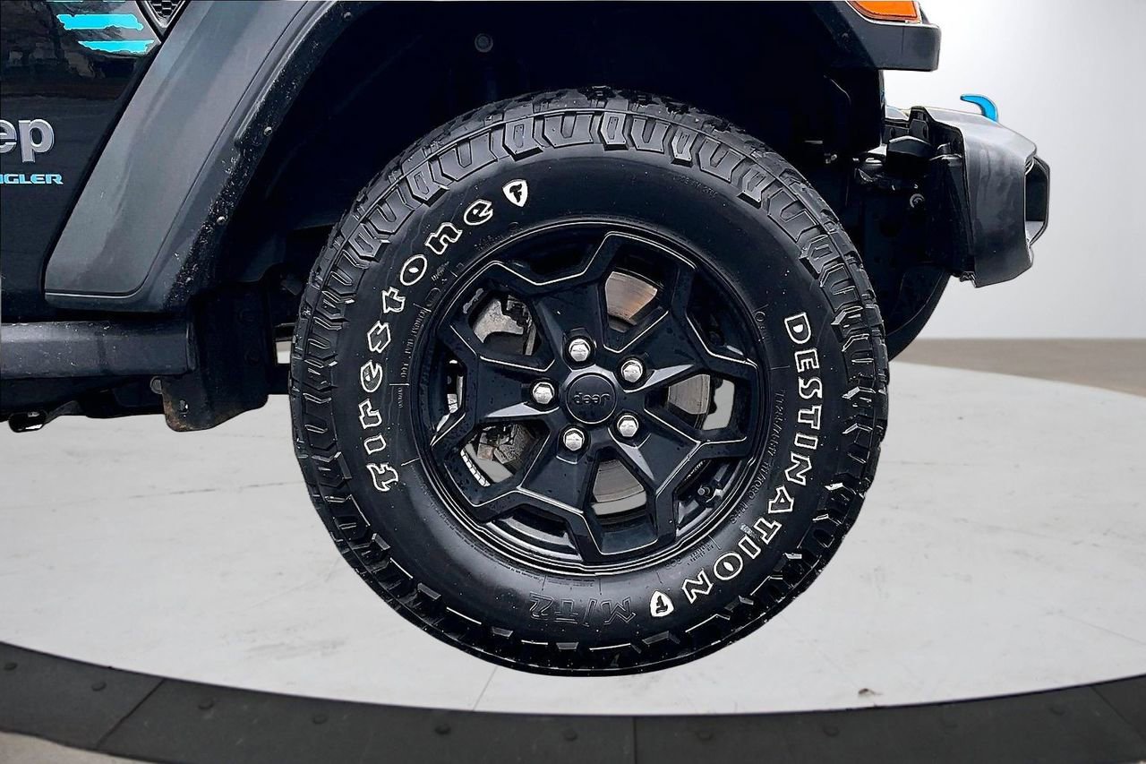 Certified 2023 Jeep Wrangler Unlimited w/ Cold Weather Group image 34