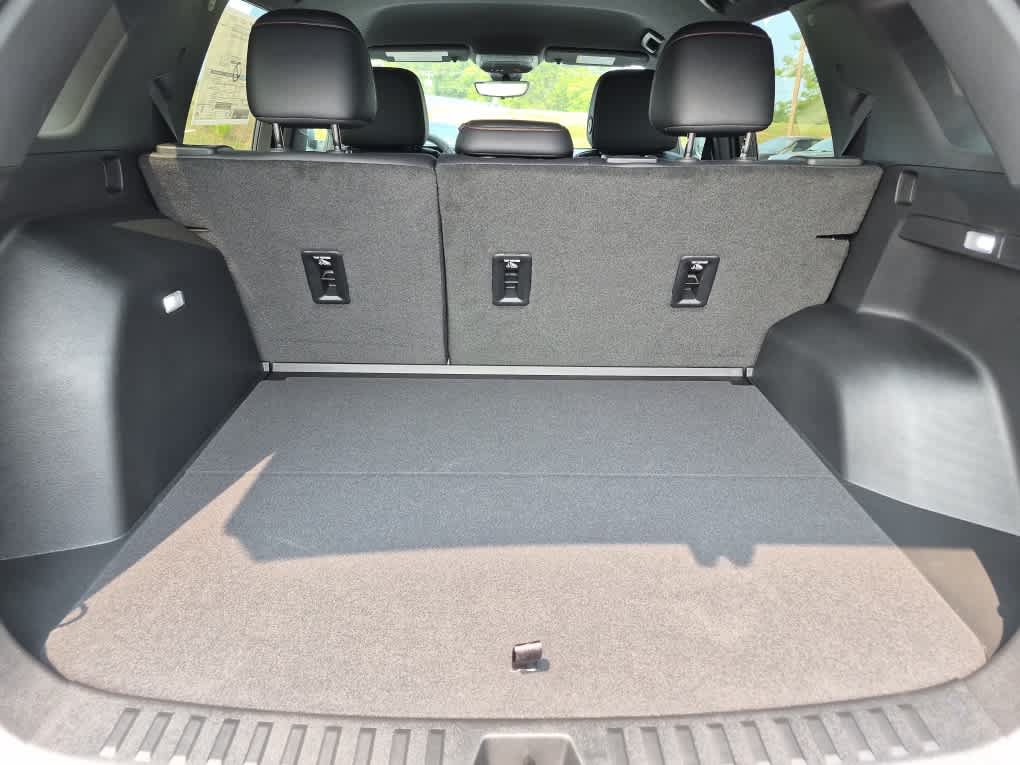 New 2026 Chevrolet Equinox ACTIV w/ Convenience Package III AWD/4WD image 38