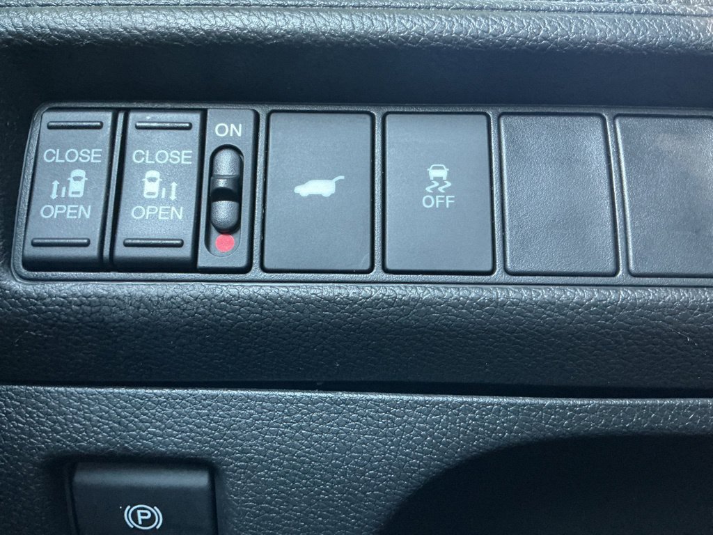 Used 2025 Honda Odyssey Sport-L image 29