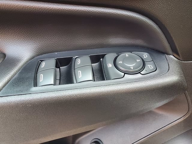 Used 2019 Chevrolet Equinox LT w/ Driver Convenience Package FWD image 20