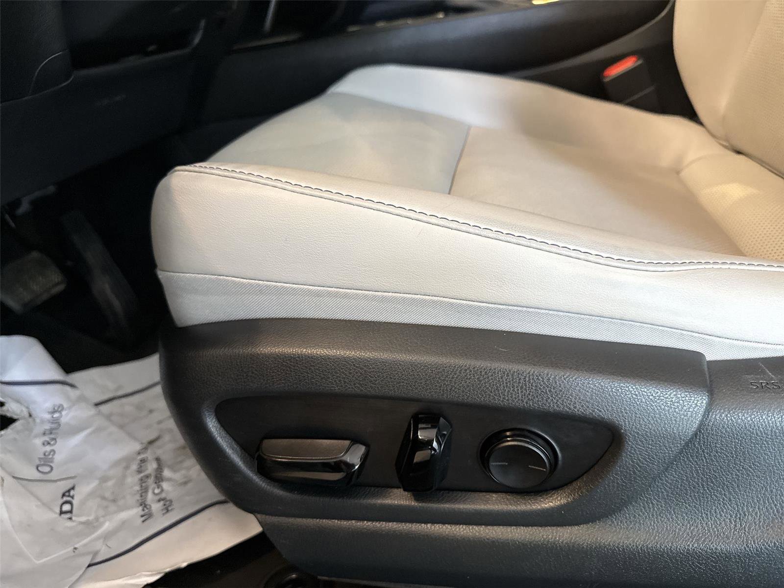 Used 2021 Lexus UX 250h w/ Premium Package AWD/4WD image 14