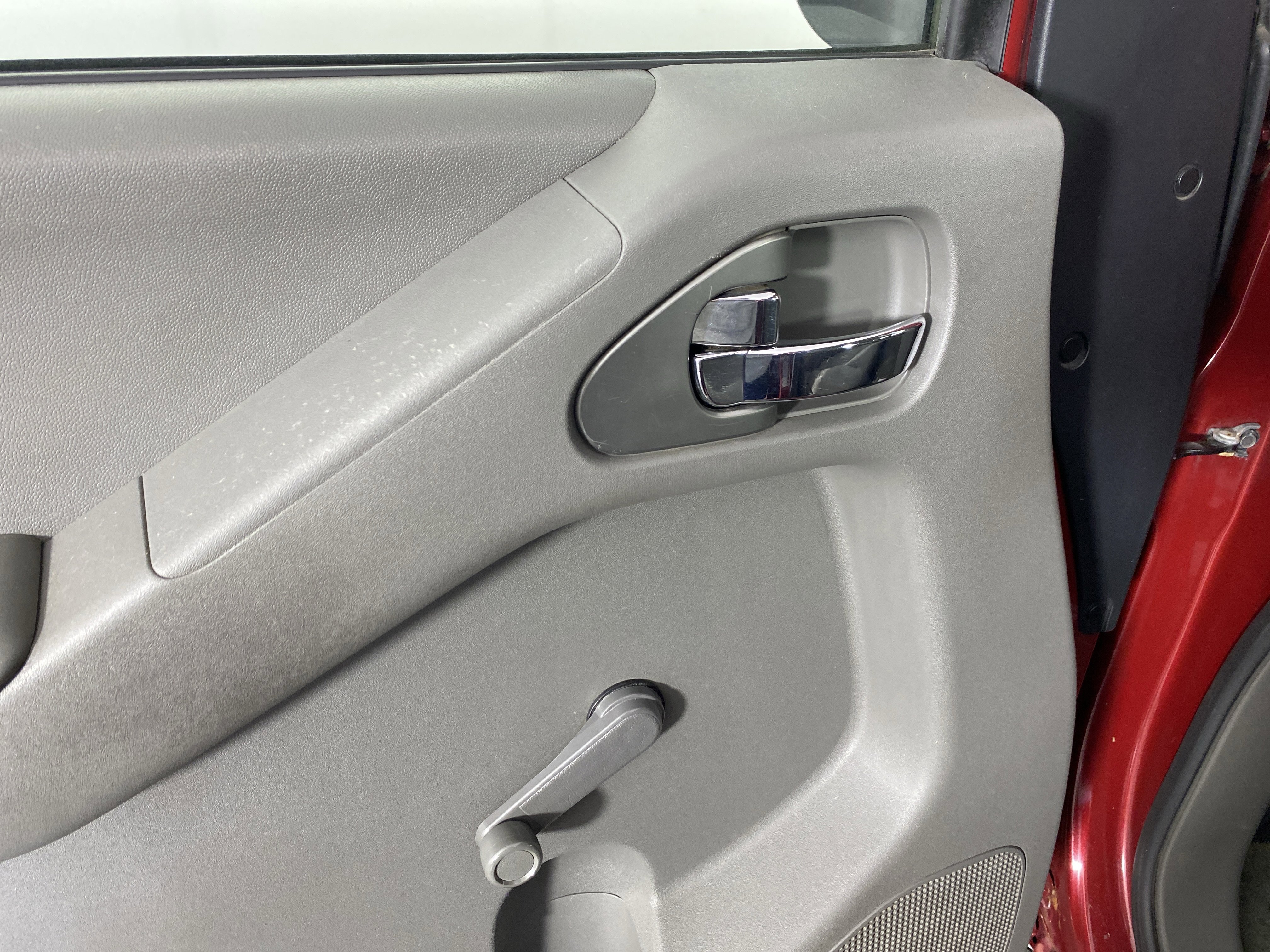 Used 2012 Nissan Frontier S AWD/4WD image 10