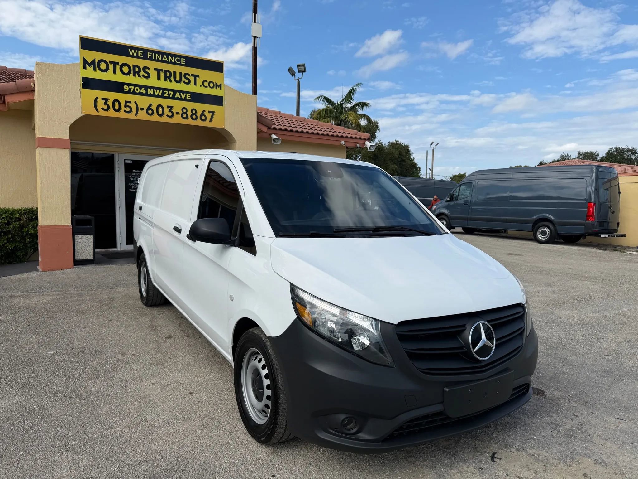 Used 2023 Mercedes-Benz Metris image 10