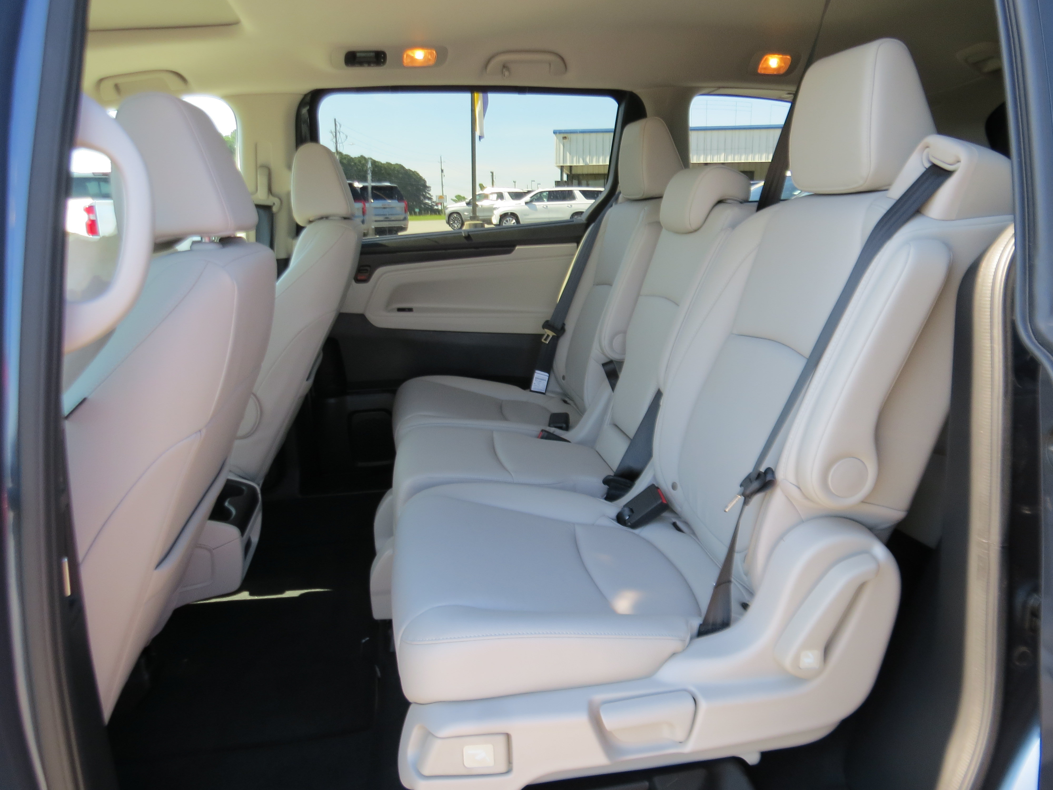 Used 2026 Honda Odyssey EX-L image 13
