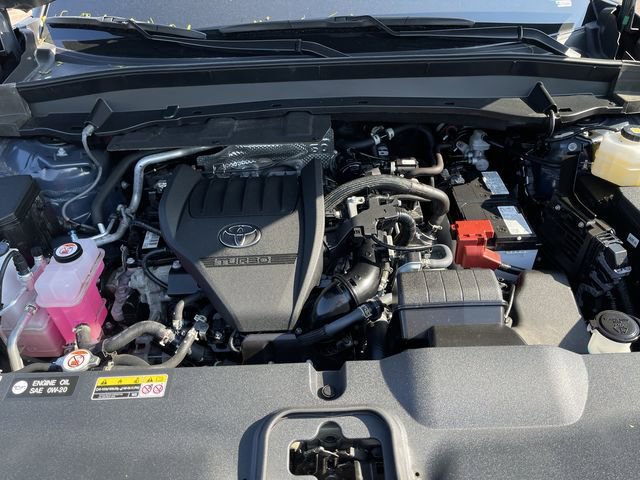 Certified 2024 Toyota Grand Highlander AWD image 11