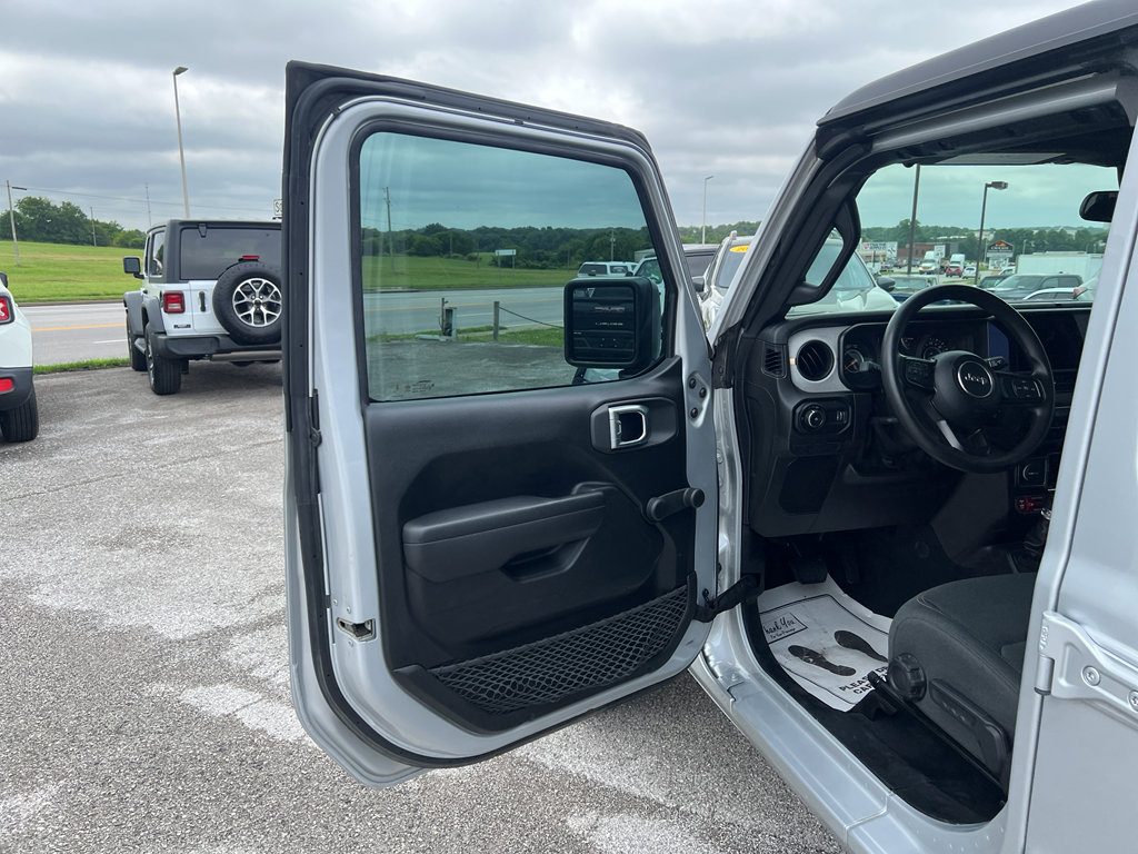 Used 2024 Jeep Wrangler Sport image 27